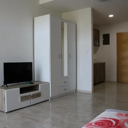 Leamax - Stan 9 Apartment Velika Kladusa