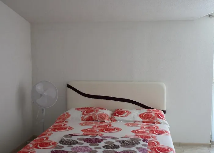 Leamax - Stan 9 Apartman